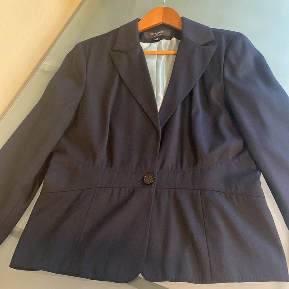 Larry Levine Dark Navy Hourglass Blazer with Notched Collar Size 16